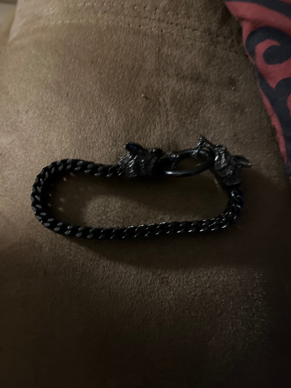 Unisex goth wolves metal bracelet